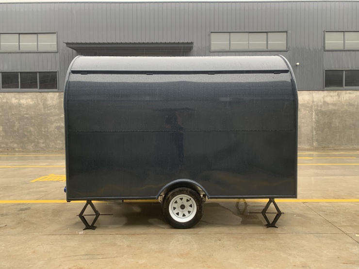 Small round trailer