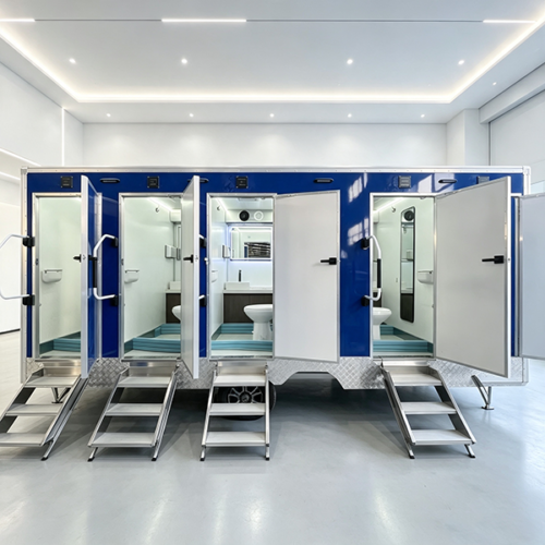 18FT 5 Station Blue Restroom Trailer